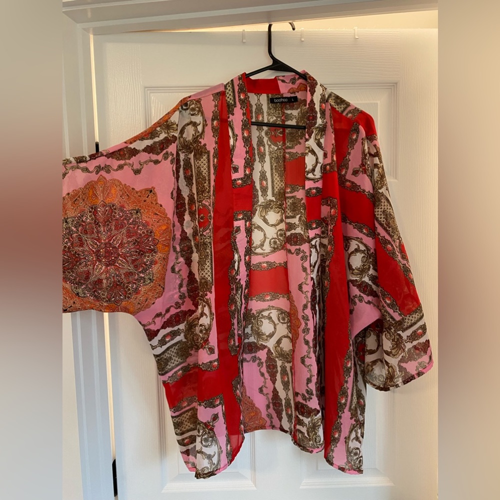 Boohoo Shawl , Beautiful for Spring!